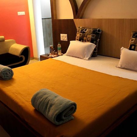 Malhar Palace Hotel Shirdi Εξωτερικό φωτογραφία