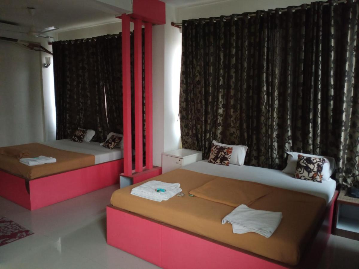 Malhar Palace Hotel Shirdi Εξωτερικό φωτογραφία