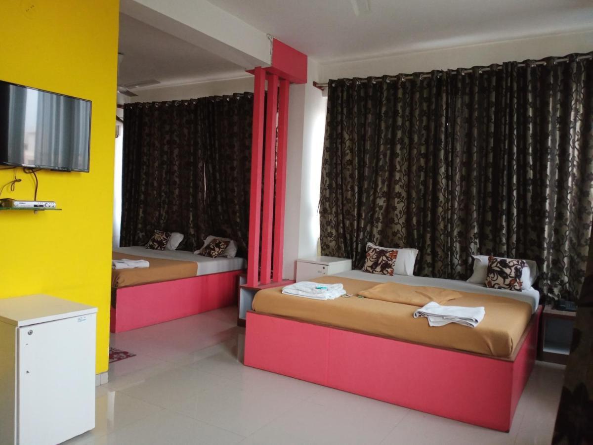 Malhar Palace Hotel Shirdi Εξωτερικό φωτογραφία