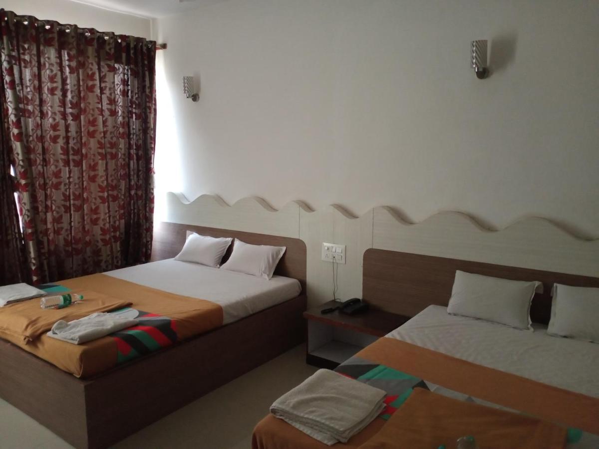 Malhar Palace Hotel Shirdi Εξωτερικό φωτογραφία