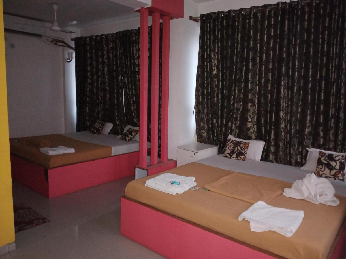 Malhar Palace Hotel Shirdi Εξωτερικό φωτογραφία